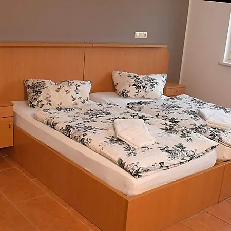 Bueraner Hof 3*